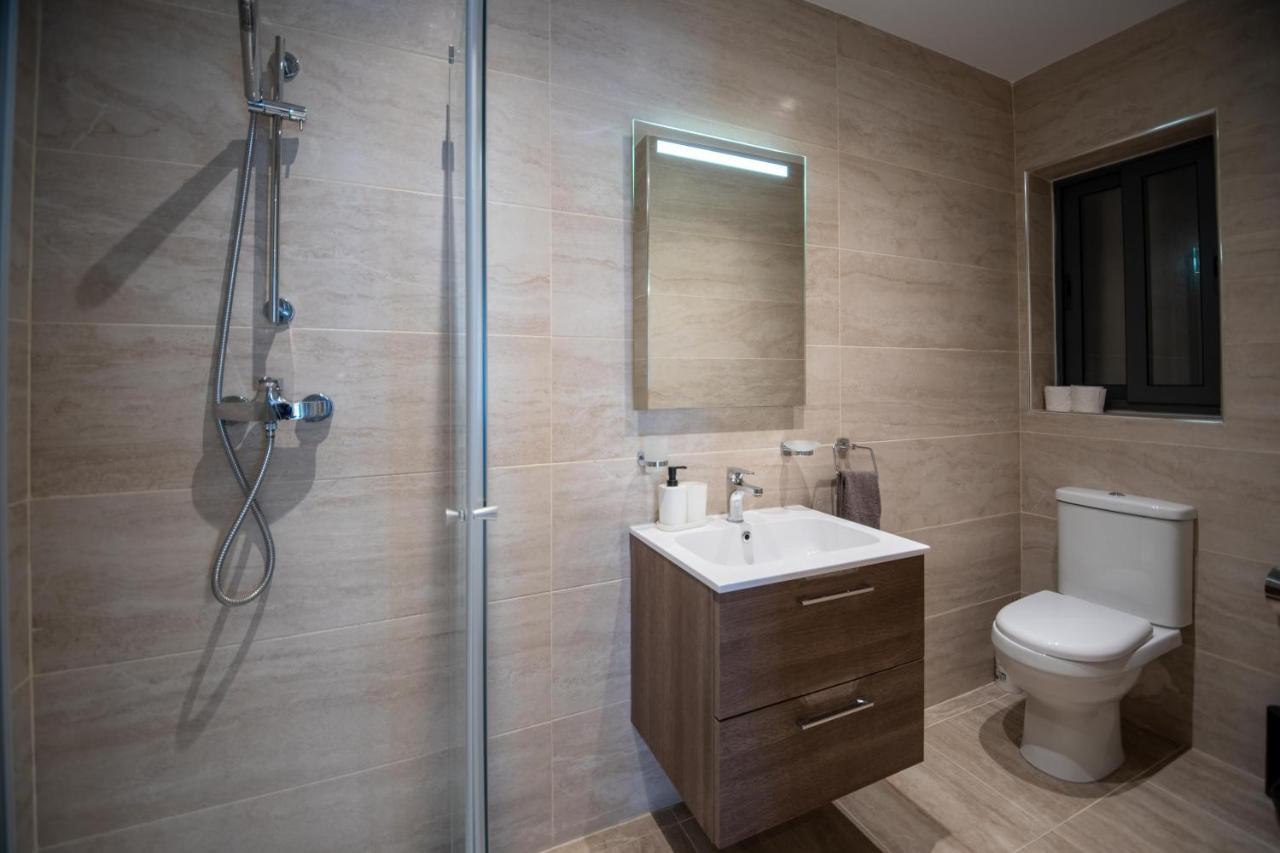 Seaside Luxury Apartment St. Paul's Bay Exterior photo